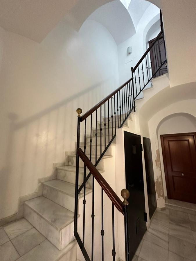 Apartamento Plaza Viuda 加的斯 外观 照片
